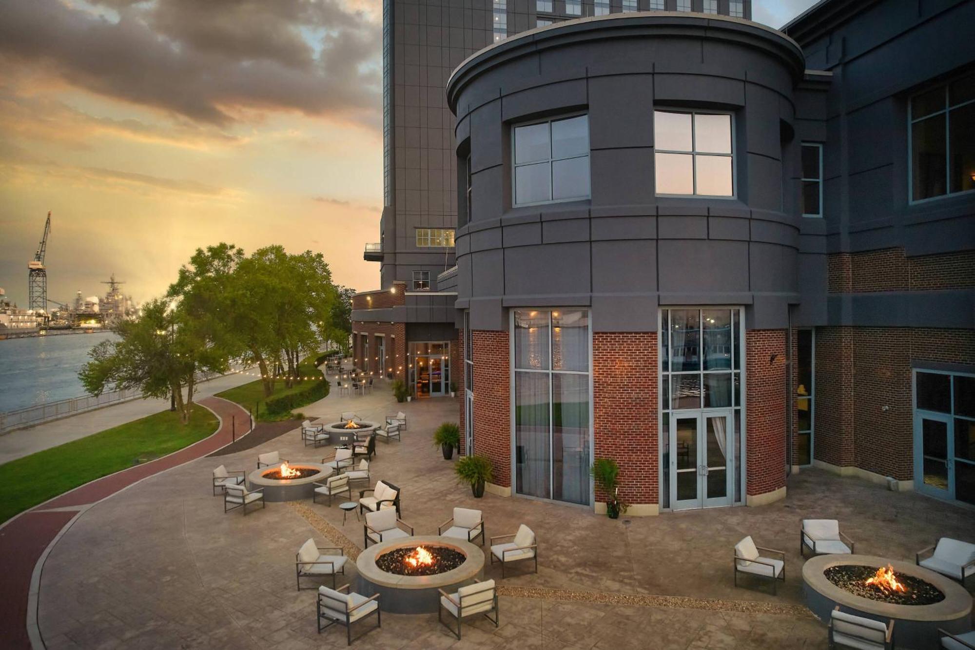 Renaissance Portsmouth-Norfolk Waterfront Hotel Екстер'єр фото