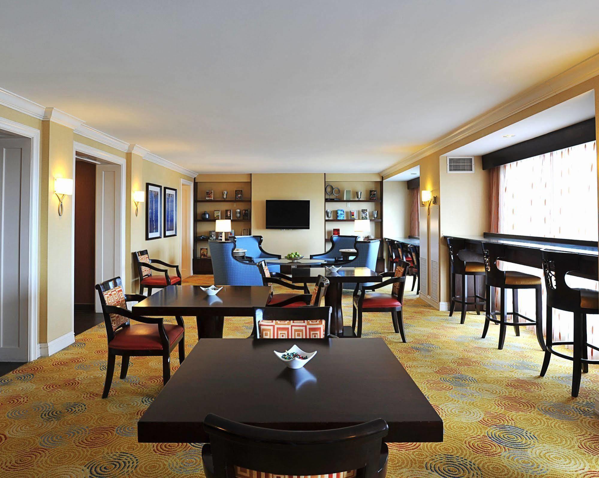 Renaissance Portsmouth-Norfolk Waterfront Hotel Екстер'єр фото
