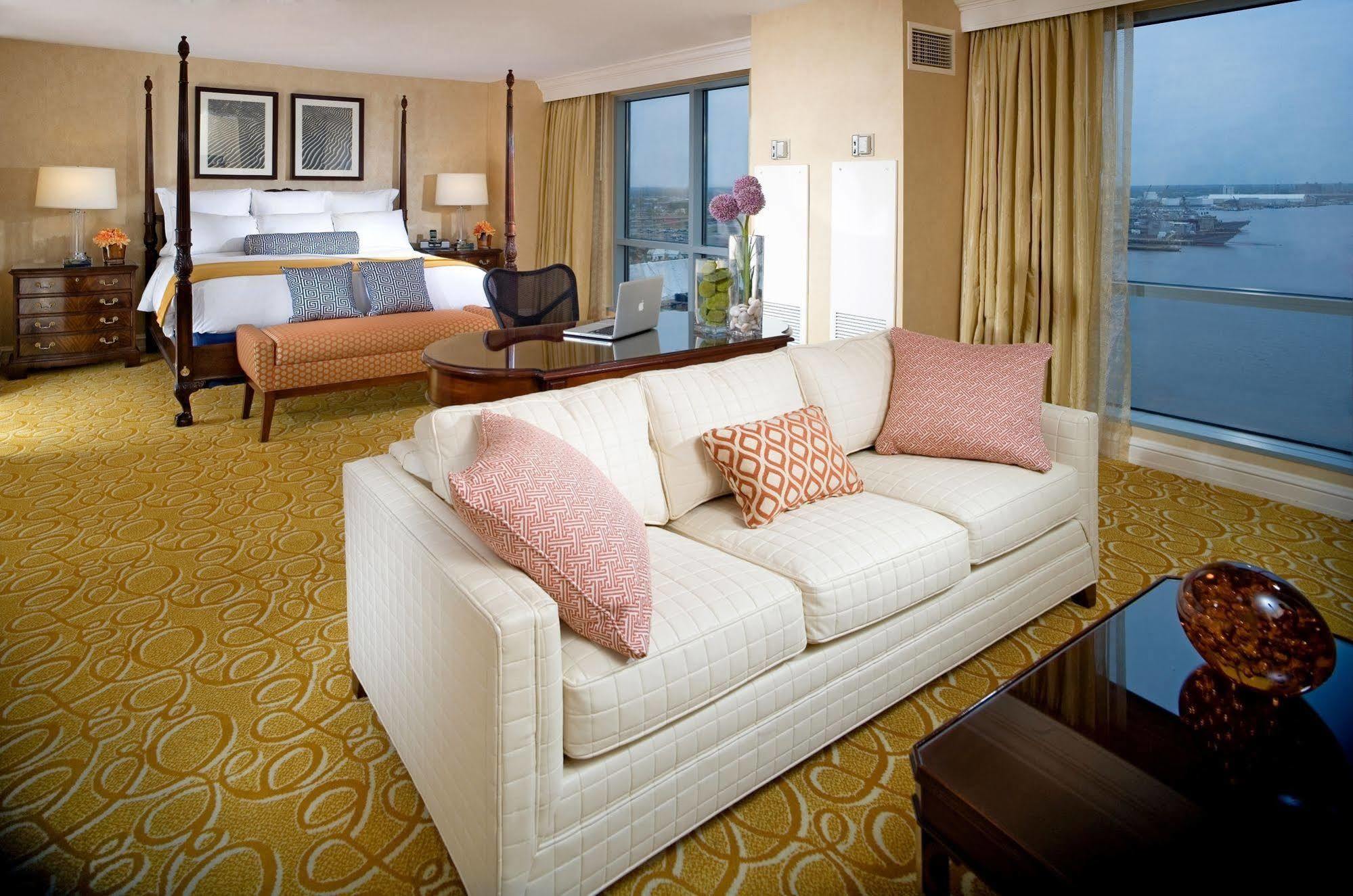 Renaissance Portsmouth-Norfolk Waterfront Hotel Номер фото
